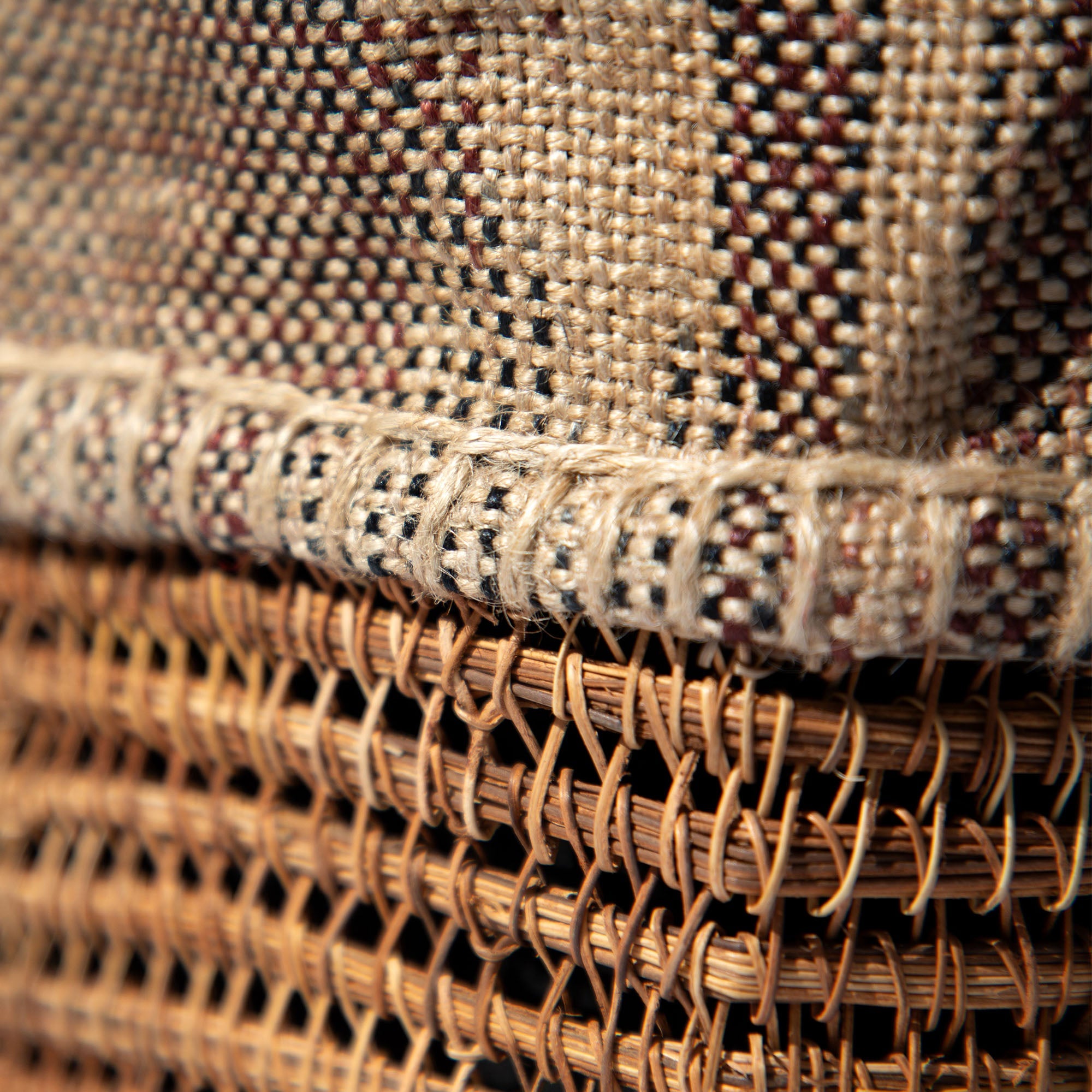 Detailed view of the palm fiber tote showing the woven craftsmanship, rounded handles, and naturally textured finish. Ethically handmade and built to last.