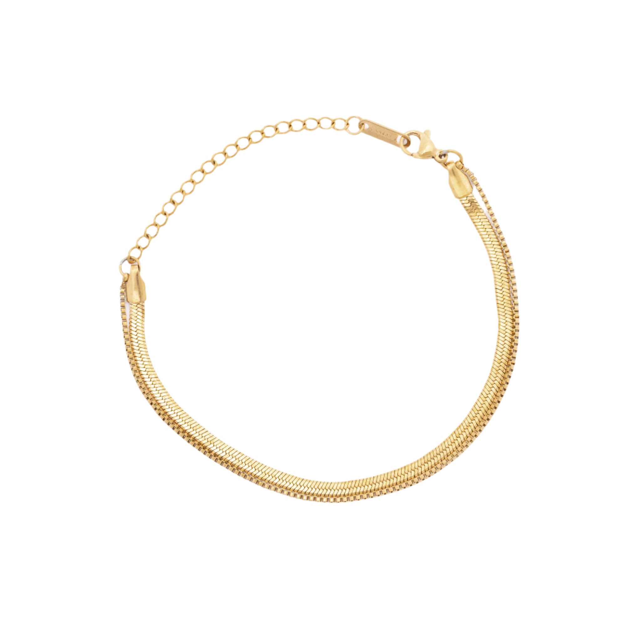 Bold and sustainable, this square-link bracelet crafted from recycled 14K gold and stainless steel adds an edgy yet eco-friendly touch to any outfit.