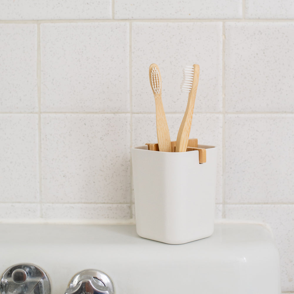 Bamboo & Corn Starch Toothbrush Holder | Free the Ocean